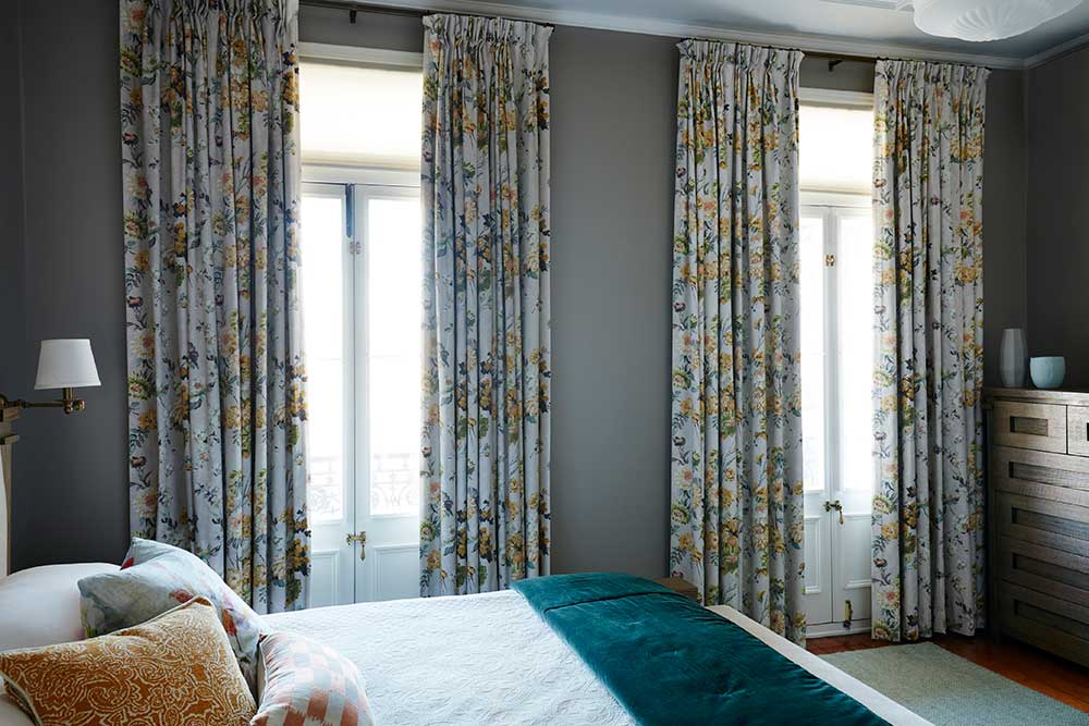 6 Common Curtain Mistakes To Avoid - No Chintz Interior Decorating